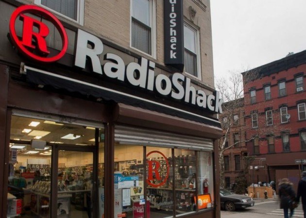 Amazon.com espera ofertar por las ex-tiendas de RadioShack