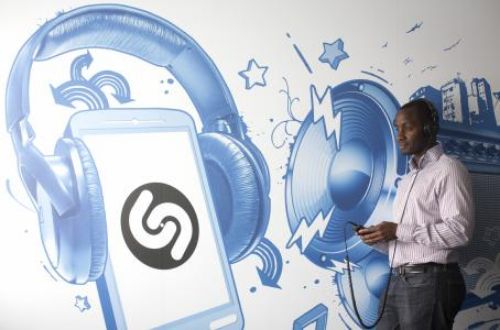 Escucha tu música favorita