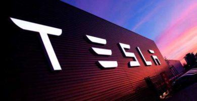 Tesla paga $10,000 Usd por un error en los servidores de Microsoft SQL