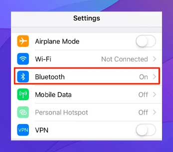 Abre la aplicación Configuración en tu iPhone y toca Bluetooth