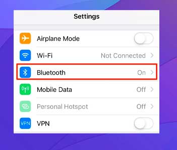 Ve a Configuración y toca Bluetooth